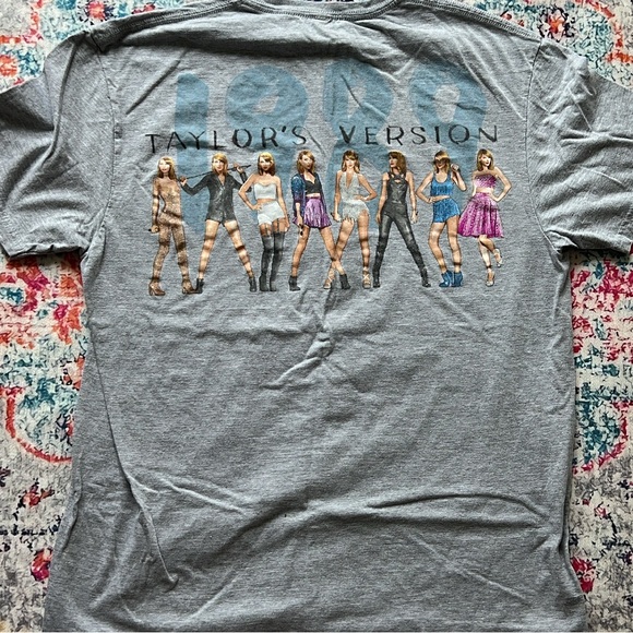 Taylor Swift 1989 taylors version shirt - Picture 2 of 3